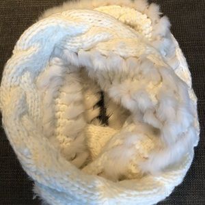 Beautiful figure 8 scarf